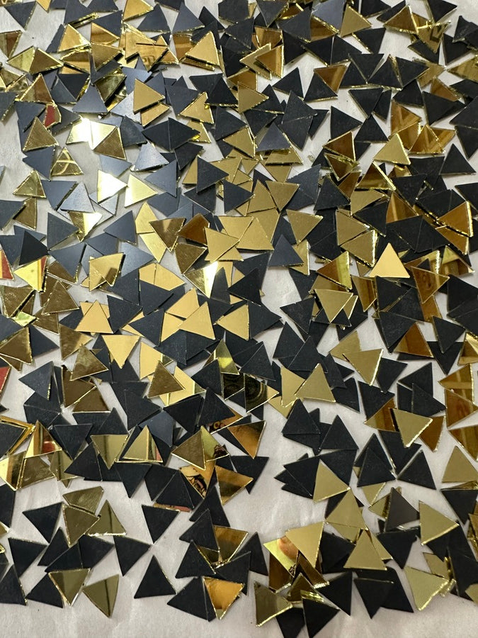 Golden Triangle Shape Mirror